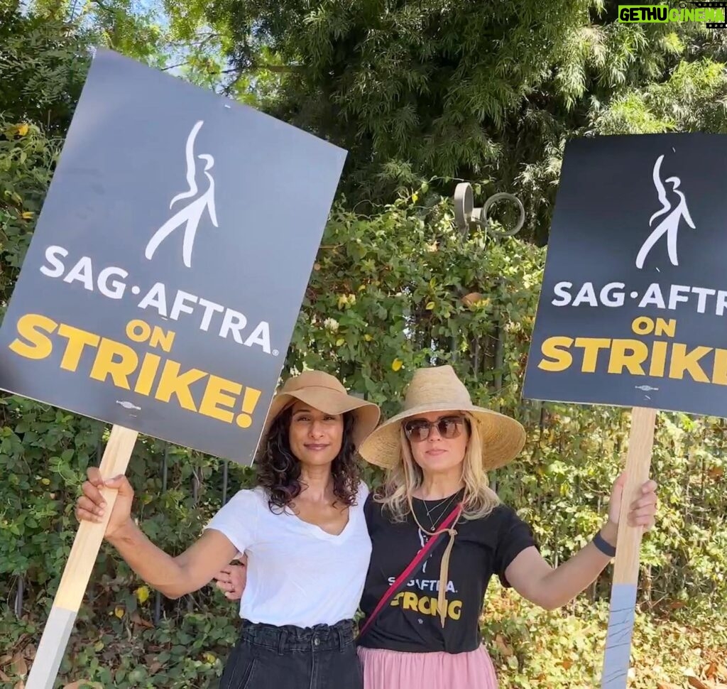 Allison Munn Instagram - Picket line meet-ups are the new lunch dates. My friend @sarayublue said it best: No one wants to have to strike. But it’s our only option. And this fight is more imperative now than ever. Between the @wgaeast @wgawest and @sagaftra, 180,000 union members have made our voices clear. The majority of our membership are not able to make a living. And while yes, famous stars are a small part of our industry, the majority of our members are working class and living paycheck to paycheck. This fight is for that majority of our membership- who are the REAL stars tbh- and without whom none of the movies and shows we all love to watch, could be made. Wear a hat. Wear sunscreen. Hydrate. It’s hot out there. Take care of yourselves in any and every way possible. We need you. #SAGAFTRAStrong #WGAStrong #UnionSolidarity