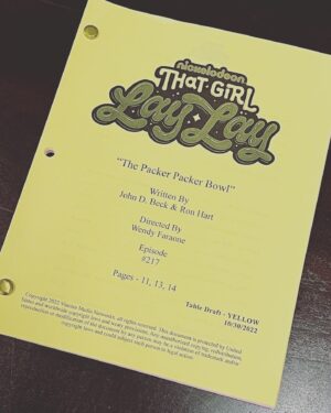 Allison Scagliotti Instagram - I live under a rock and also don’t own a TV so let me now share that I got to jump into an episode of @thatgirllaylay playing your favorite nightmare, a local news anchor. Salad days in my favorite place, a sitcom set. #kidsandanimals