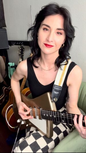 Allison Scagliotti Instagram - I don’t want a week or a day. I want safe working conditions and equal pay. Thanks @tunecore and @luminate_data for continuing to shine a light, and @grittyinpinklife for building the new vision of community in music. #genderequality #equalpayday #bethechange #womeninmusic