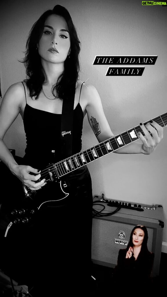 Allison Scagliotti Instagram - Ever seen Morticia play guitar? Now you have. #addamsfamily #iwoulddieforher #iwouldkillforher #eitherwaywhatbliss #spookyseason #themes #gibsonsg
