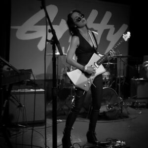 Allison Scagliotti Instagram - Pls forward my mail to the pedal board tysm.
👢: @fluevog 
👖: @all.things.golden 
🦺: @reformation 
🕶: @kata_eyewear 
📸: @drewbruchs 
☕️: @congregation_coffee