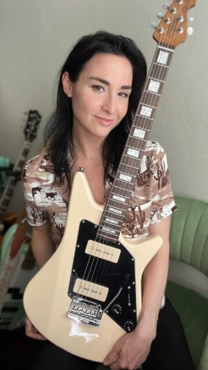 Allison Scagliotti Instagram - Nothing lifts the spirits like a new instrument. The fine folks at @sterlingbymusicman gave me my pick of the new models and I am jazzed to try the Albert Lee signature. Catch me flying up to Oregon with this thing next month… #ernieballartist #iplayslinky #unboxing #newguitar