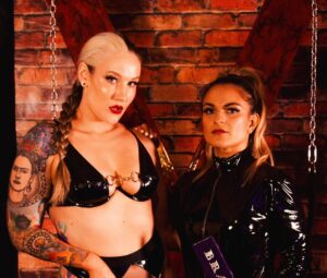 Allysin Kay Instagram - New collab up on both of my exclusive sites w/ @thunderrosa22 - Don’t miss it! 👀👀👀

Links in my stories & bio 🖤

📸 @therayzombie