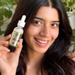 Alma Hussein Instagram - From shadows to sunshine: my skincare journey is a tale of transformation! 🌞✨ You need to try the Garnier Bright Complete Vitamin C Serum to believe it. Enriched with 30X* Vitamin C. Dark spots and dullness, be gone! Embrace the brightness with me! #Garnier #BrightComplete #VitaminC #Serum #Skincare #VitCStory #Brightness #AD