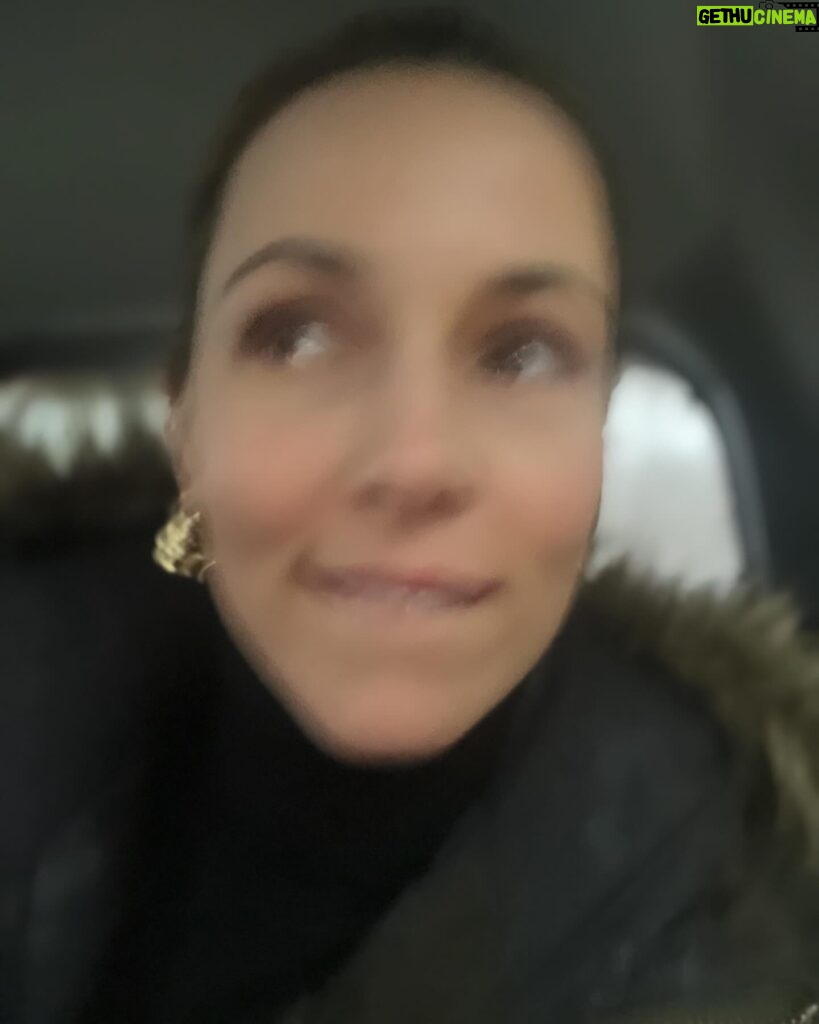 Alona Tal Instagram - Blurry but happy.