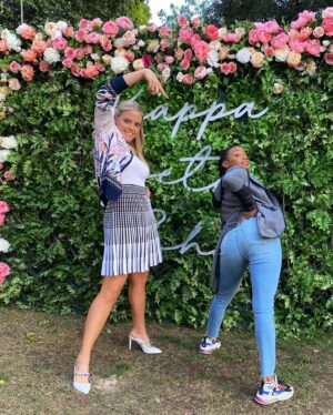 Alyah Chanelle Scott Instagram - hey so um i love these people