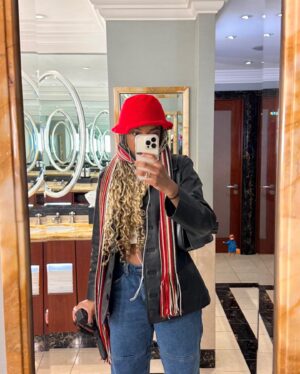 Alyah Chanelle Scott Instagram - yo where tf is paddington ????