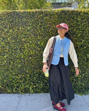 Alyah Chanelle Scott Instagram - me and the quilted vest that i made this weekend 🤧