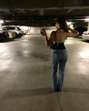 Alyssa Jirrels Instagram - Turned 22. Went to Bushwick. Saw a sunset. 🤸‍♀️