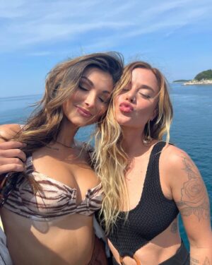 Alyssa Snider Instagram - A boat day for the books 🫶🏼

All new episode of @thechallenge tonight at 10pm 💖