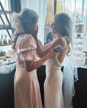 Alyssa Snider Instagram - The one where we went to the mountains and my people got married 🎀