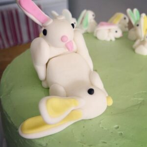 Alyssa Sutherland Instagram - Happy Easter! #NewLife
