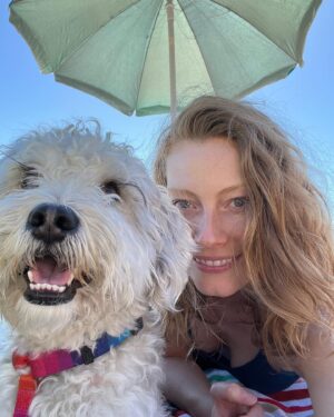 Alyssa Sutherland Instagram - Felt cute, might pick up his shit later.