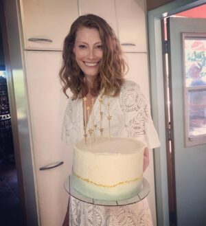 Alyssa Sutherland Instagram - 👶🏼🚿🍋🍰 for dear friends ❤️
