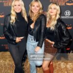Alyvia Alyn Lind Instagram - let spooky season begin... @lahauntedhayride
