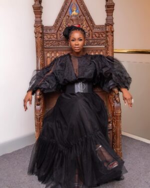 Ama K. Abebrese Instagram - Surely, Goodness and mercy shall follow me. 👑

Host duties for the @glomamauk. 

Outfit: @mishantygroup 
MUA: @funmitaiwo_mua
📸 @emmanuelmireku_photography /@mannydoeswine