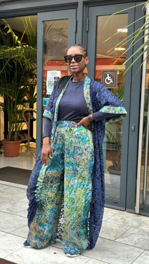 Ama K. Abebrese Instagram - Ooo La  Laa. The @blacksaviorfilm screening at @fifpanafricain in Cannes 🇫🇷

With @krugfilms @iam_kwakuankomah @stephaniecoker 

My outfit: @zakiya.mahama 
My bag: @oye_gh