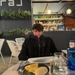Amaia Aberasturi Instagram - M’agrada el pa amb tomata, el turró, la neu i esquiar ⛷️
