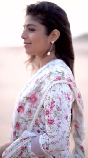 Amala Gireesan Instagram - I will always love you 🥰 my prabhuppaaaaa @prabhuv_ 

Costume by @kalista_shaheera_noushad 
📷 by @prabhuv_