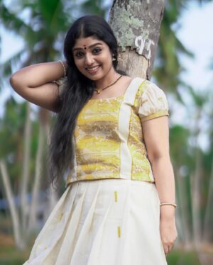 Amala Gireesan Instagram - ❤️❤️❤️

Costume by @zaaya_h 
📸 by @prabhuv_
MUA @lijirajamony