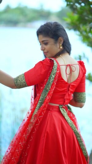 Amala Gireesan Instagram - 🎶🎶🎶🎶
📸 @prabhuv_ 

Costume by @kalista_shaheera_noushad