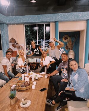 Amalia González Instagram - Sin programa nuevamente, pero siempre empezando el día en equipo 🫂⛅️❤️‍🩹