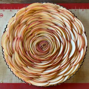 Amalia Yoo Instagram - Here she is;) rose apple tart🏹🍎