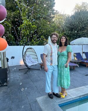 Amanda Lehan-Canto Instagram - GET OUTSIDE…it’s golden hour 🫧 🌞 
#shourtney2024 #bubblemachine #thereaping 

Congratulations @co_mill & @shaynetopp we love you!
