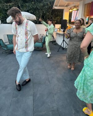 Amanda Lehan-Canto Instagram - GET OUTSIDE…it’s golden hour 🫧 🌞 
#shourtney2024 #bubblemachine #thereaping 

Congratulations @co_mill & @shaynetopp we love you!