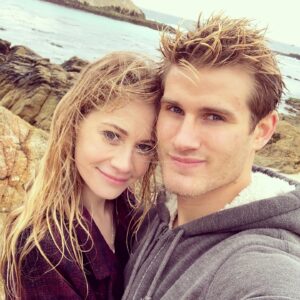 Amanda Leighton Instagram - Watch my amazing boyfriend @supersagenorthcutt in his @onechampionship debut event Enter The Dragon! Watch live NOW on YouTube! Or on TNT tonight at 10pm! 👊🏻🔥