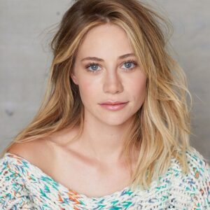 Amanda Leighton Instagram - ✨💙✨ A wonderful fresh look by @danapatrickphoto and make up by @laurengottmakeup