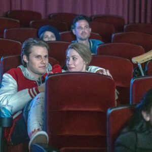 Amanda Leighton Instagram - Tune in to tonight’s episode of This Is Us and see the 30 year love story of Kevin and Sophie! 💛 tonight 9/8c on NBC #thisisus
