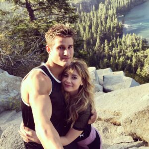 Amanda Leighton Instagram - Happy Valentines Day babe! It’s almost been a year since God put you in my life ... not only did he bless me with an amazing boyfriend but also my best friend! 😘❤️💋🥰