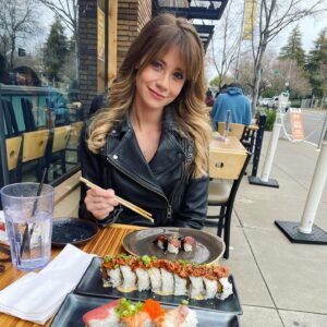 Amanda Leighton Instagram - You’re the wasabi to my ginger lol ❤️😘🍣