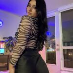 Amanda Arcuri Instagram – March dump????