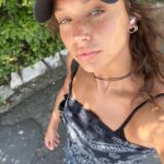 Amanda Campana Instagram - A volte penso che la mia malinconia sia, in realtà, solo bisogno di abbronzarmi (pt.1)