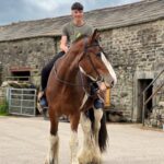 Amanda Owen Instagram – There’s horsepower @reubenowen74 @tommy.mcwhirter 🚜 
And there’s horsepower. 🐴 
Mine doesn’t have a fuel vaporisation issue. 😊 
#heavyhorse #tractor