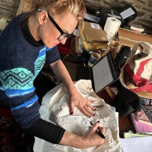 Amanda Palmer Instagram - It wasn’t me who chose the lyric, but “I’d like to do more than survive, I’d like to rub it in your face” for a quote to be embroidered on a shirt to raise funds for Abortion Access Front (@abortionfront) seems very logical. I am HONORED AF to be joining forces with @sarahkatesilverman, @jamieleecurtis, @margaret_cho, @stevienicks, @sandragbernhard, @nekocaseofficial, @busyphilipps and more to raise funds for this critical cause. All of us provided a quote, the quote was embroidered onto a vintage shirt, and all the shirts are up for auction. The auction closes May 16th so go FAST and bid. Your dollars will towards the endless battle to make sure people can access safe and legal abortion in our country. It’s getting more and more important every day. Dig deep and bid high. If you win this shirt and bring it to a show I promise I will personally also make it out to you and draw a dick on it if you want. Link to the auction in stories and in the @abortionfront feed. 

Thanks to @mwmccomiskey for taking the shots of me and to @lizzwinstead for putting this epic idea together. GO BID.
