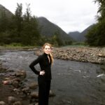 Amanda Schull Instagram - Happy #earthday! I think most of us would appreciate more time in the great outdoors right now. So let’s take care of this beautiful planet, shall we.