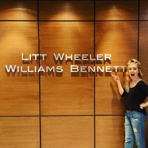 Amanda Schull Instagram - #TBT. I admit to being a little dramatic when I caught my first glimpse of the new wall. @suits_usa #Suits #KB #LWWB