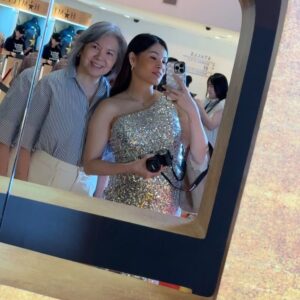 Amander Liew Instagram - Happy birthday to the grandmother of my child ❤️
I’ll always love you, mom 🥹
.
Swipe to the last frame for a treat 🧁