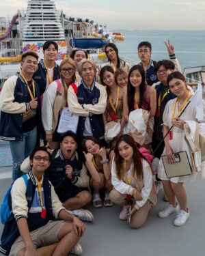 Amander Liew Instagram - And somehow we made it to episode 100;
Thank you everyone who has been watching Titan Academy thus far! ✨❤️ the series could’ve only made it this far cos of everyone who’s tuned in;
⠀
New episode on @thejianhaotan’s channel right now!
Hope you enjoy watching it as much as we have enjoyed creating it for you 🥰
⠀
Which is your favourite scene?