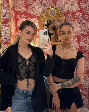 Amandine Valles Instagram - not parisian girls