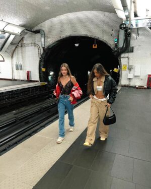 Amandine Valles Instagram - After hours