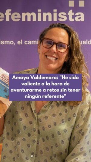 Amaya Valdemoro Instagram - La exjugadora de baloncesto española Amaya @valdemoro13 ha hecho historia toda su vida, pese a que nunca tuvo ningún referente femenino en el que pudiera fijarse en su camino a la gloria. Esa es la realidad que busca cambiar ahora con ‘Los Trugos’, unos libros infantiles en los que vuelve a los 13 años para transmitir a niñas y niños los valores que la llevaron a convertirse en la primera jugadora española en ingresar en el Salón de la Fama de la Federación Internacional de Baloncesto.

“[Es] el libro que yo hubiese querido leer. Yo de peque era muy buena, pero era un poco trastete, por lo que todo lo que le pasa a Amaya en el libro es real, o sea me pasó a mí, y luego la historia del libro es invención, es con misterio”, explica la exdeportista durante su paso por la @ferialibromadrid, hasta donde llegó para encontrarse con sus seguidoras y seguidores y firmarles sus cuentos publicados por @loqueleo_es 

#AmayaValdemoro #Baloncesto #Cuentos #WNBA #FLMadrid24 

➡️ La entrevista completa en el link de la BIO.