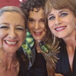 Amaya Forch Instagram - Emocionada, agradecida, sorprendida, feliz, querida, acompañada, esperanzada, abrazada, celebrada, reconocida, premiada. Gracias !