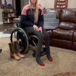 Amberley Snyder Instagram - 🤍 WHEELCHAIR WEDNESDAY - Chair to floor transfer 🤍 #amberleysnyder #walkriderodeo #wheelchairwednesday