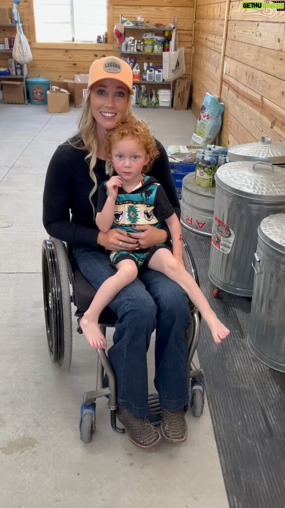 Amberley Snyder Instagram - 🔸 WHEELCHAIR WEDNESDAY from the tack room! 🔸 I actually moved a few things around so I’ll have to update this one for you all!! #wheelchairwednesday #amberleysnyder #walkriderodeo