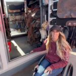 Amberley Snyder Instagram - 🔸 WHEELCHAIR WEDNESDAY from my @officialharttrailer ❤️ #wheelchairwednesday #amberleysnyder #walkriderodeo #harttrailer