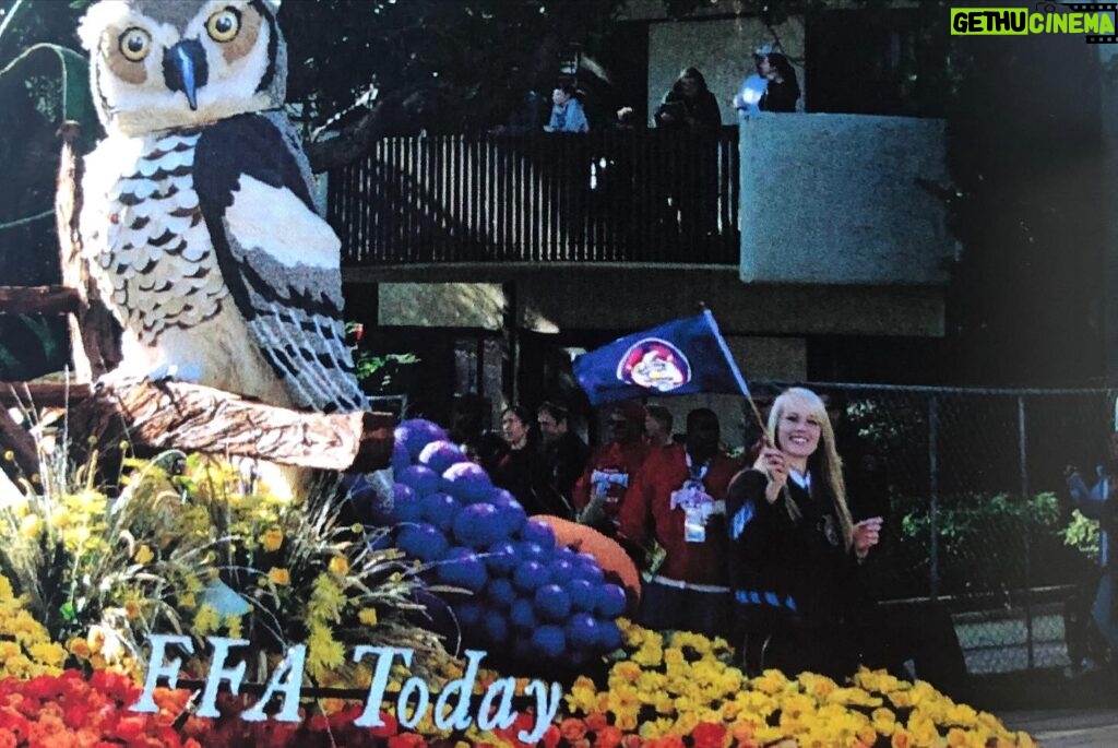 Amberley Snyder Instagram - 🙏🏻 Prayers for the Gottsch Family ❤️‍🩹 Patrick was one of the most stubborn and passionate people I have ever met! When he had an idea there was no arguing about it.. he would make it happen! I have had once in a lifetime opportunities because of Patrick- the FFA float in 2010 Rose Bowl parade right before my accident and again 10 years later on the WALK RIDE RODEO float! The American as the Fan’s Exemption was life changing and then again being involved when Rodeo New York was being imagined! Cowboy Channel for the NFR, National FFA Convention and countless other events! Thanks Patrick for always seeing opportunity and spotlight in me! ❣️ #amberleysnyder #walkriderodeo #rfdtv #cowboychannel